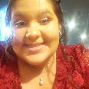 Meet your Posher, Ella